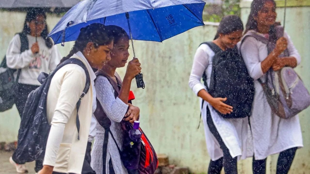 மாணவர்களுக்கு குட் நியூஸ்! சென்னையில் நாளை பள்ளிகளுக்கு விடுமுறை