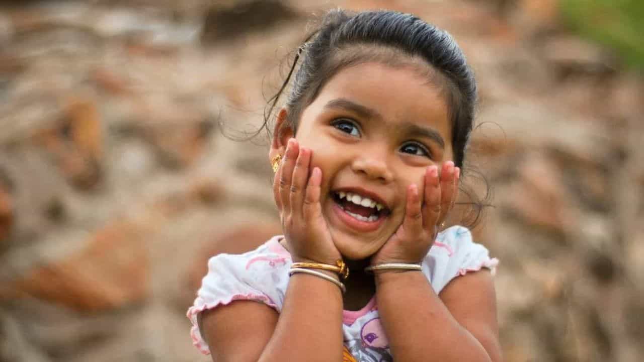 குழந்தைகளை பெயர் சுருக்கி கூப்பிடுவதா நல்லதா? நியூமராலஜி சொல்வது இதுதான்!