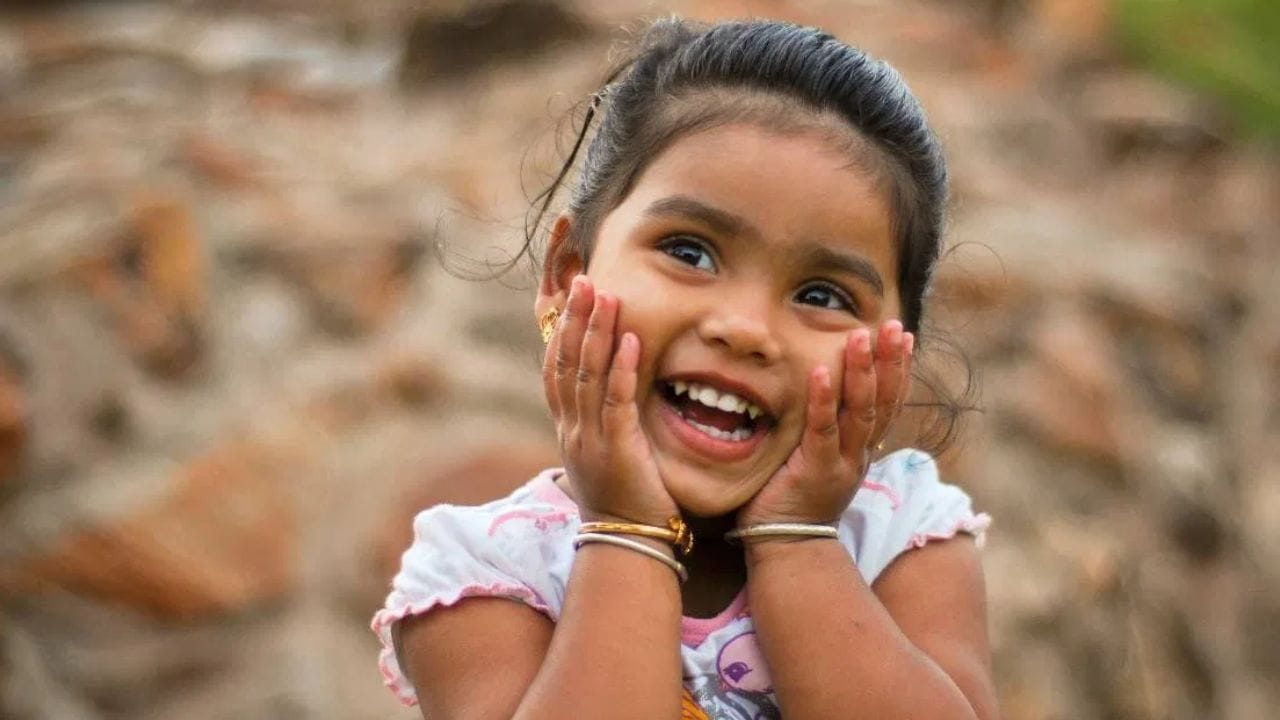 குழந்தைகளை பெயர் சுருக்கி கூப்பிடுவதா நல்லதா? நியூமராலஜி சொல்வது இதுதான்!