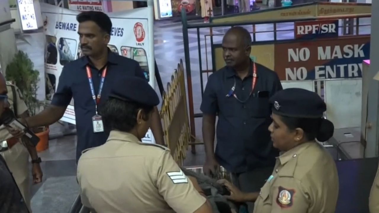 திருச்சியில் பாதுகாப்பு தீவிரம்.. தொடரும் போலீஸ் சோதனை!