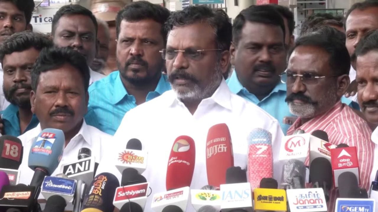 ஆளுநரால் அரசியலில் முரண்பாடு.. திருமாவளவன் கருத்து..! ஆளுநரால் அரசியலில் முரண்பாடு.. திருமாவளவன் கருத்து..!