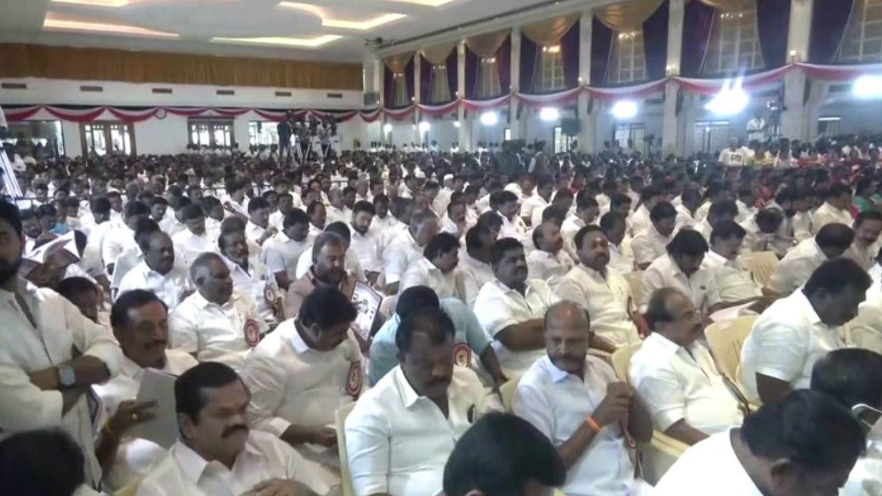 மக்களின் நம்பிக்கையை இழந்த திமுக அரசு.. எடப்பாடி பழனிசாமி சாடல்..! மக்களின் நம்பிக்கையை இழந்த திமுக அரசு.. எடப்பாடி பழனிசாமி சாடல்..!