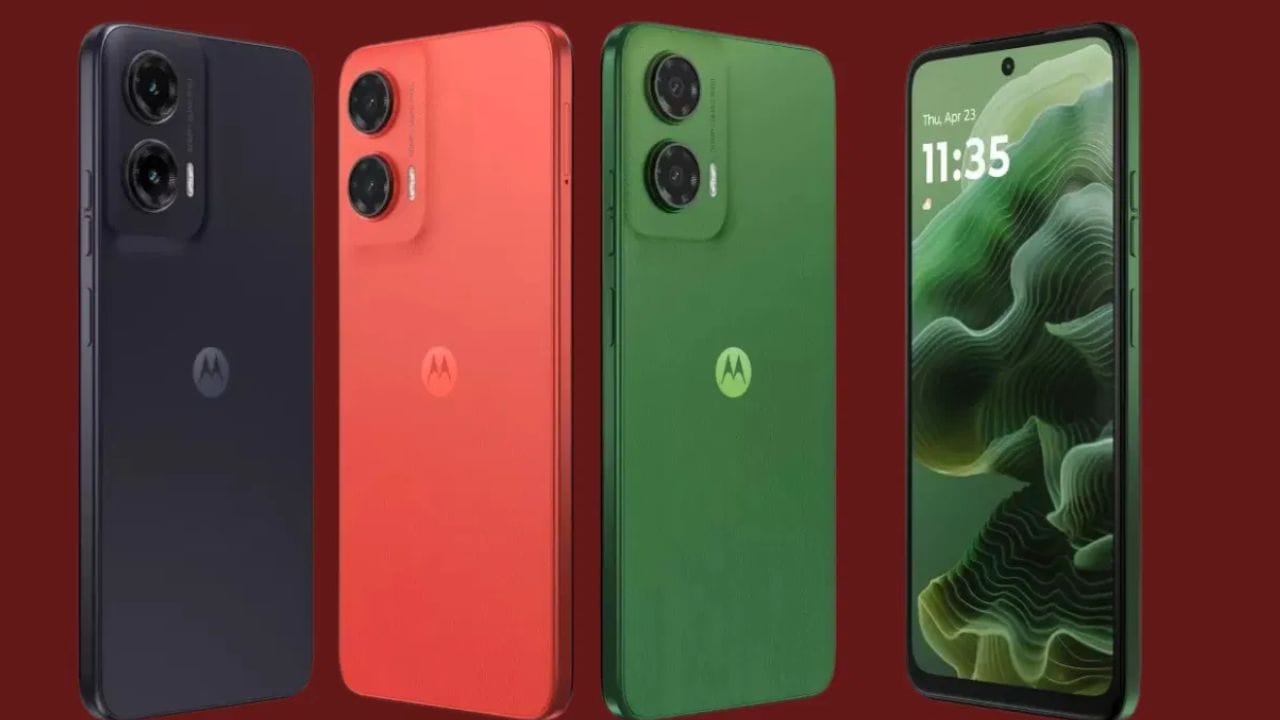 மோட்டோரோலா G35, 120Hz புதுப்பிப்பு வீதத்துடன் 6.72-இன்ச் IPS LCD டிஸ்ப்ளேவைக் கொண்டுள்ளது. கேமரா பிரிவில் 50MP மற்றும் 8MP இரட்டை பின்புற கேமரா அமைப்பு உள்ளது, இது பரந்த காட்சிகளையும் சிறந்த விவரங்களையும் வழங்குகிறது. முன் கேமராவில் 16MP செல்ஃபி கேமரா உள்ளது, இது இந்தப் பட்டியலில் சிறந்த செல்ஃபி அனுபவங்களில் ஒன்றை வழங்குகிறது. இந்த போனின் விலை ₹9,999. (படம்: மோட்டோரோலா)