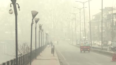 ஜம்மு & காஷ்மிரில் பனியுடன் சேர்ந்து வீசும் குளிர் காற்று!