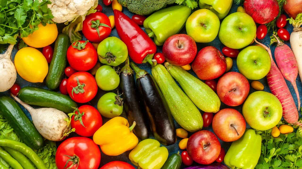 Eye Care: தினமும் இந்த பழங்கள் சாப்பிட்டால் போதும்.. கண்களின் பார்வை திறன் கூடும்! Eye Care: தினமும் இந்த பழங்கள் சாப்பிட்டால் போதும்.. கண்களின் பார்வை திறன் கூடும்!