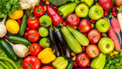 தினமும் இந்த பழங்கள் போதும்.. கண்களின் பார்வை திறன் கூடும்!