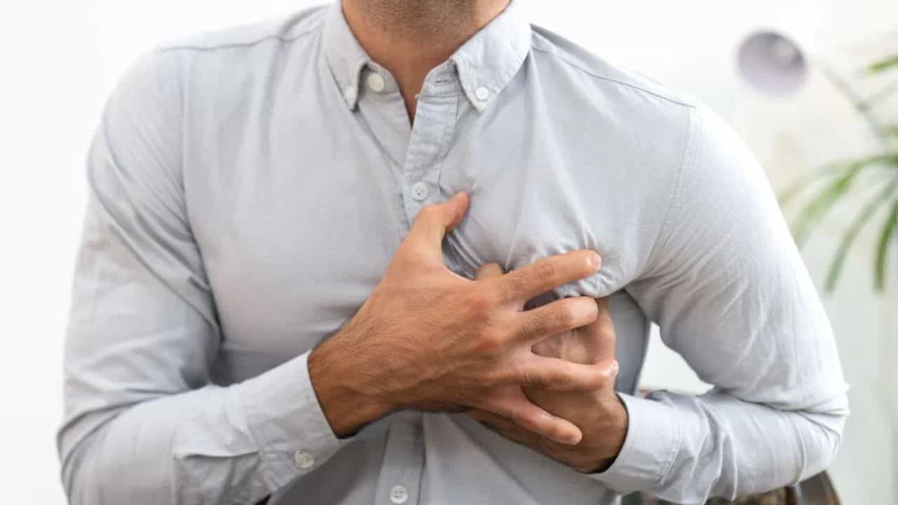 Heart Problems: மாரடைப்பு வருவதற்கு கொழுப்புதான் காரணமா..? குளிர்காலத்தில் ஹார்ட் அட்டாக் ஏன் வருகிறது..?