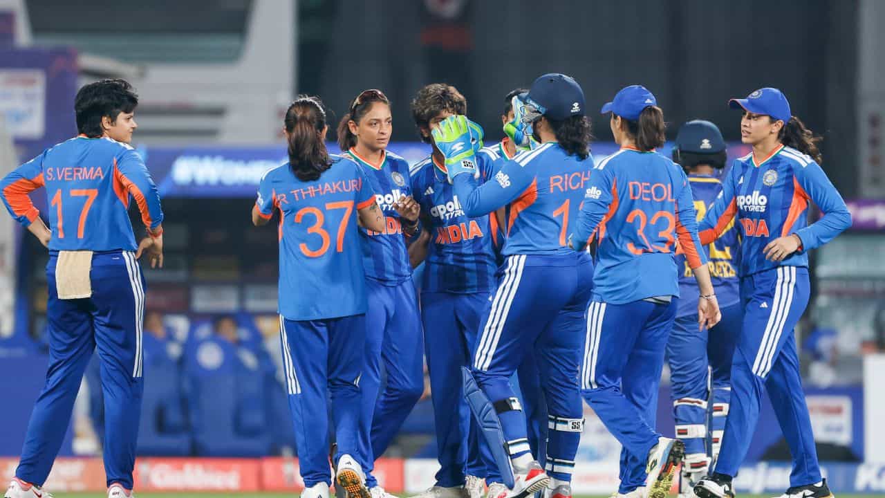 IND W vs SL W 5th T20: இந்தியா - இலங்கை இடையிலான 5வது டி20.. முழுமையான வெற்றியை பதிவு செய்யுமா ஹர்மன்ப்ரீத் படை?