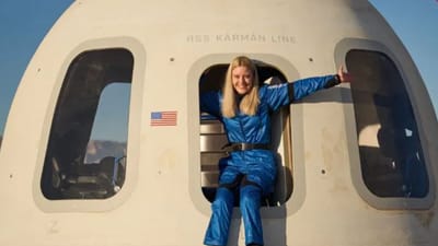 விண்வெளிக்குச் சென்ற முதல் மாற்றுத்திறனாளி பெண்! சாதித்த மைக்கேலா