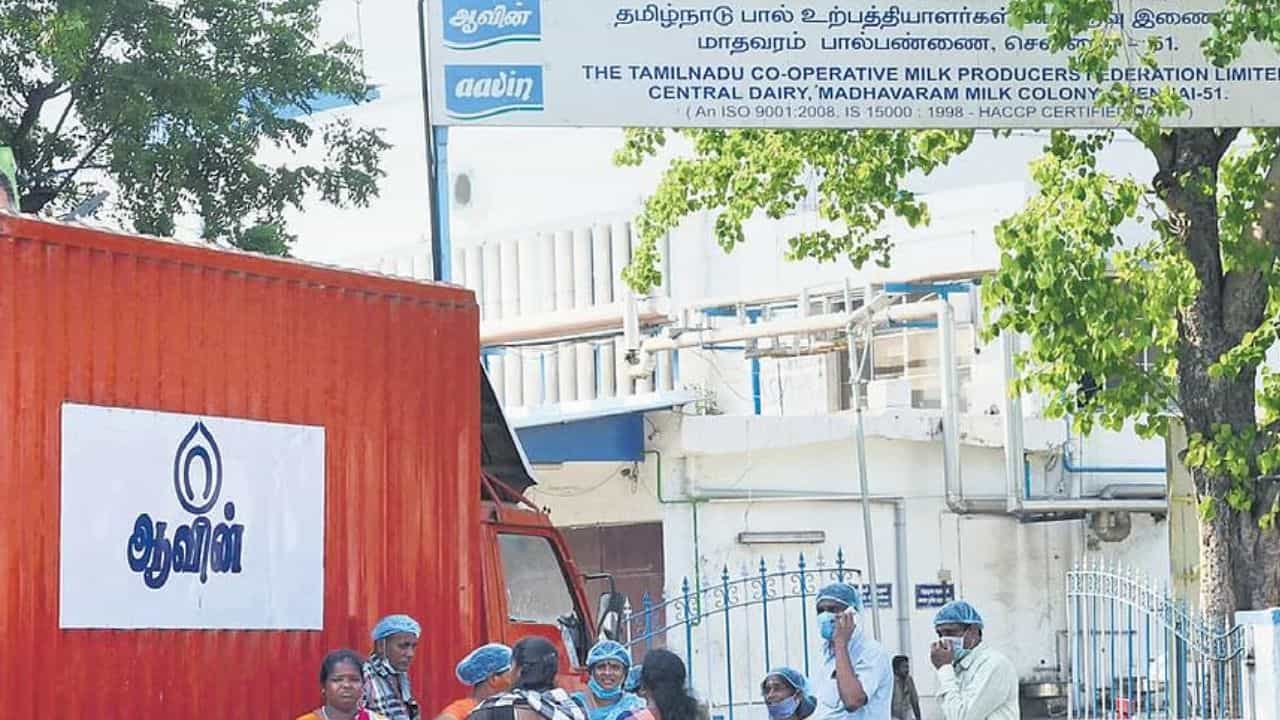 பால் கலப்படத்தை தடுக்க புதிய கொள்கை...தமிழக அரசு அதிரடி! பால் கலப்படத்தை தடுக்க புதிய கொள்கை...தமிழக அரசு அதிரடி!