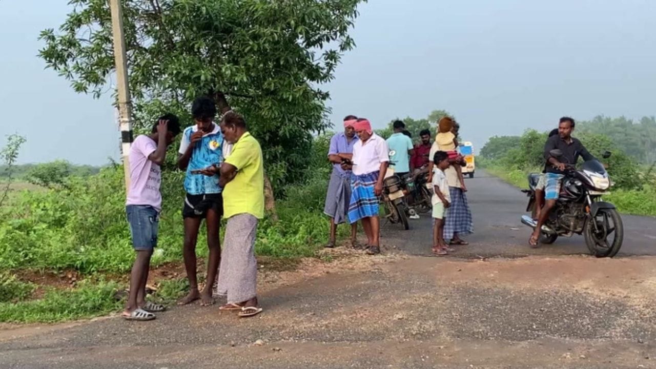 டிட்வா புயலால் பாதிக்கப்பட்ட இலங்கை.. நிவாரண பொருளை அனுப்பி வைத்த தமிழ்நாடு அரசு!