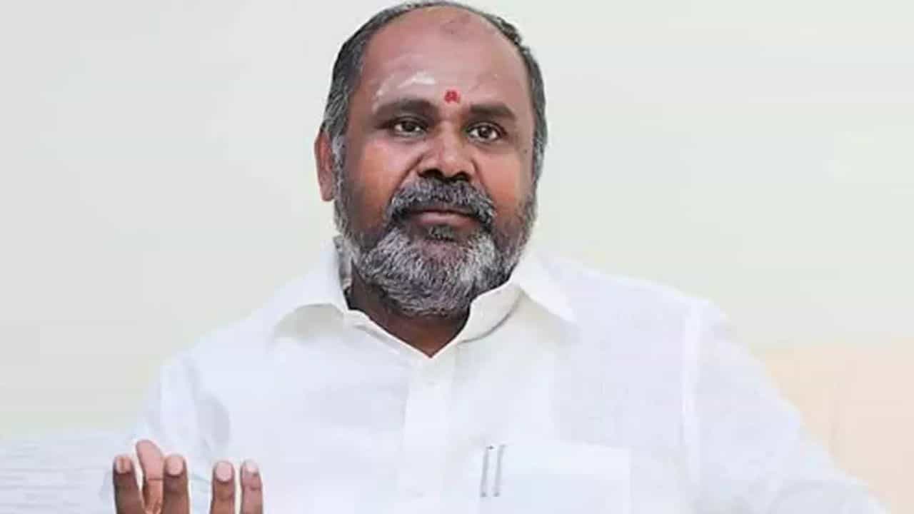 அதிமுகவின் ஒரே எதிரி திமுக...திமுக...திமுக...ஆர்.பி.உதயகுமார் ஆவேசம்! அதிமுகவின் ஒரே எதிரி திமுக...திமுக...திமுக...ஆர்.பி.உதயகுமார் ஆவேசம்!