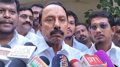 ஈரோட்டில் சுற்றுப்பயணம் மேற்கொள்ளும் தவெக தலைவர் விஜய்!