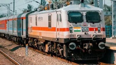 கிறிஸ்துமஸ்க்கு சொந்த ஊர் போறீங்களா? சிறப்பு ரயில் அறிவிப்பு