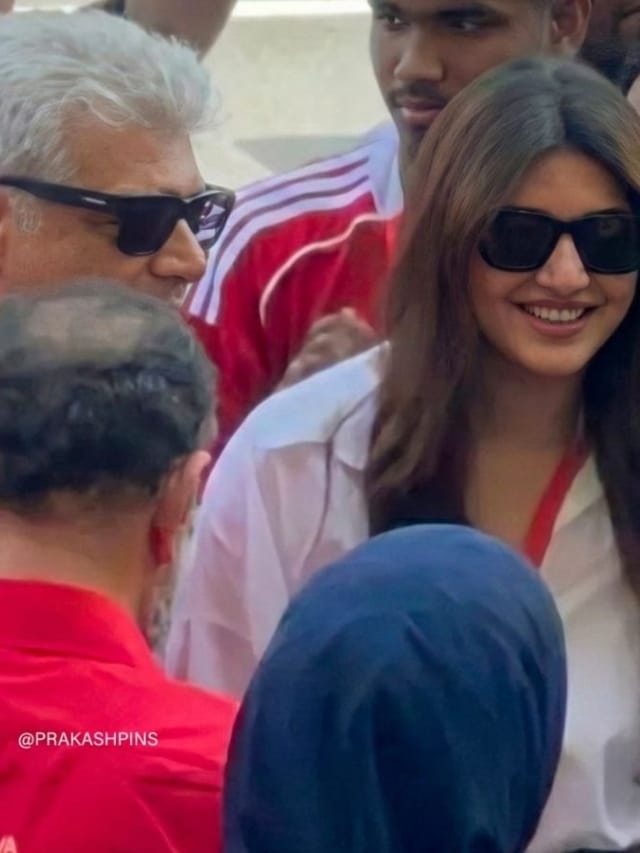 அஜித்துடன் செல்ஃபி எடுத்த ஸ்ரீலீலா