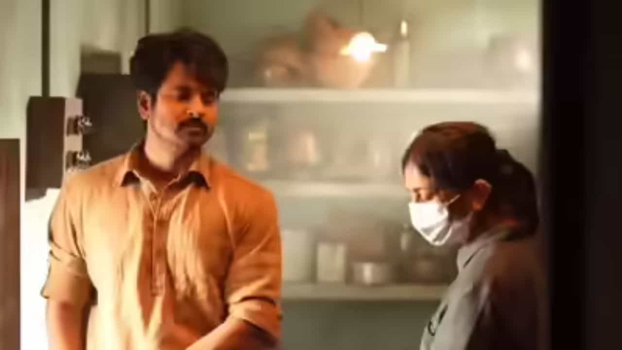 பராசக்தி ஒரு அரசியல் படம் மட்டுமல்ல - இயக்குநர் சுதா கொங்கரா பராசக்தி ஒரு அரசியல் படம் மட்டுமல்ல - இயக்குநர் சுதா கொங்கரா