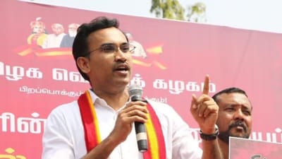 தவெக தலைவர் விஜய்க்காக ஐஆர்எஸ் பதவியை தூக்கி எறிந்தேன்!