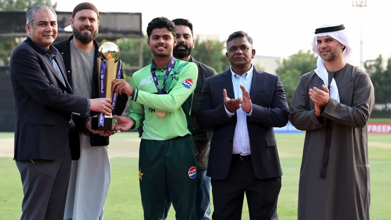 U19 Asia Cup: இந்திய வீரர்கள் மீது அடுக்கடுக்கான புகார்.. ஐசிசியிடம் செல்லும் பிசிபி!