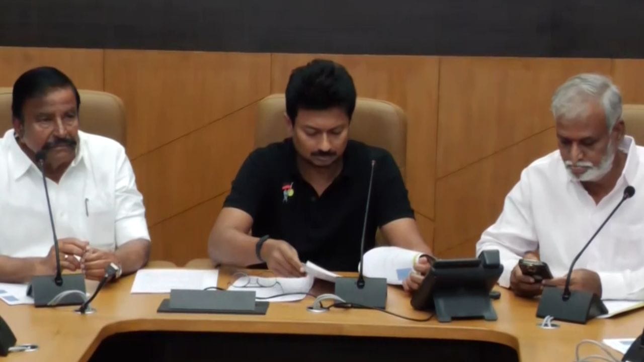 தென் சென்னை மழை பாதிப்பு குறித்து ஆலோசனை மேற்கொண்ட துணை முதலமைச்சர்!