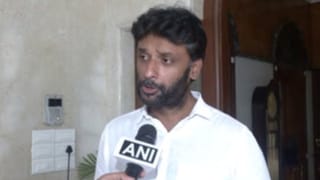 பெரும்பான்மையினரின் உரிமைகளும் முக்கியம்.. தமிழக அரசை சாடிய வினோஜ் பி செல்வம்!