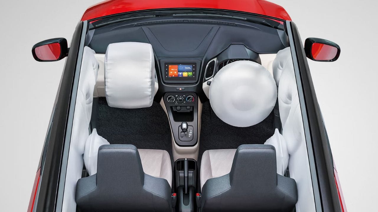 இந்த சிறப்பு இருக்கையை உருவாக்க, பெங்களூருவைச் சேர்ந்த ஸ்டார்ட்அப் நிறுவனமான ட்ரூ அசிஸ்ட் டெக்னாலஜி பிரைவேட் லிமிடெட் உடன் இந்த நிறுவனம் கூட்டு சேர்ந்துள்ளது. வேகன்ஆருக்கான இந்த சிறப்பு இருக்கையை TRUEAssist வழங்கும், மேலும் நிறுவலையும் ஸ்டார்ட்அப் நிறுவனம் கையாளும். இந்த இருக்கைக்கு 3 வருட உற்பத்தி குறைபாடு உத்தரவாதமும் உள்ளது.