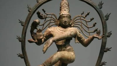 திருடப்பட்ட 3 வெண்கல சிற்பங்கள் - திருப்பி அளிக்கும் அமெரிக்கா