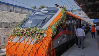 அம்ரித் பாரத் ரயில் - திருச்சியில் பயணிகள் உற்சாக வரவேற்பு