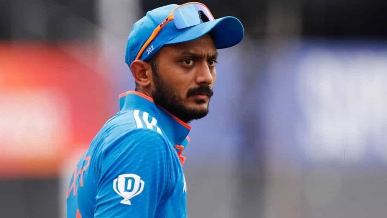 Axar Patel Injury: அக்சர் படேலின் விரல் காயம்.. பதற்றத்தில் பிசிசிஐ.. டி20 உலகக் கோப்பைக்கு இந்திய அணியில் மாற்றமா? Axar Patel Injury: அக்சர் படேலின் விரல் காயம்.. பதற்றத்தில் பிசிசிஐ.. டி20 உலகக் கோப்பைக்கு இந்திய அணியில் மாற்றமா?