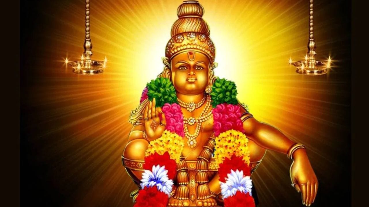 ஐயப்பன் சபரிமலையில் வழிபடும் புனித இந்து கடவுள். சபரிமலை யாத்திரைக்குச் செல்லும்போது, ​​பக்தர்கள் கருப்பு ஆடைகளை அணிந்து, செருப்புகளை அணியாமல், சாத்வீக உணவுகளை சாப்பிட்டு, தொடர்ச்சியான பஜனைகளிலும் பிரார்த்தனைகளிலும் ஈடுபடுவதன் மூலம் கடுமையான விரதங்களைக் கடைப்பிடிக்கின்றனர்