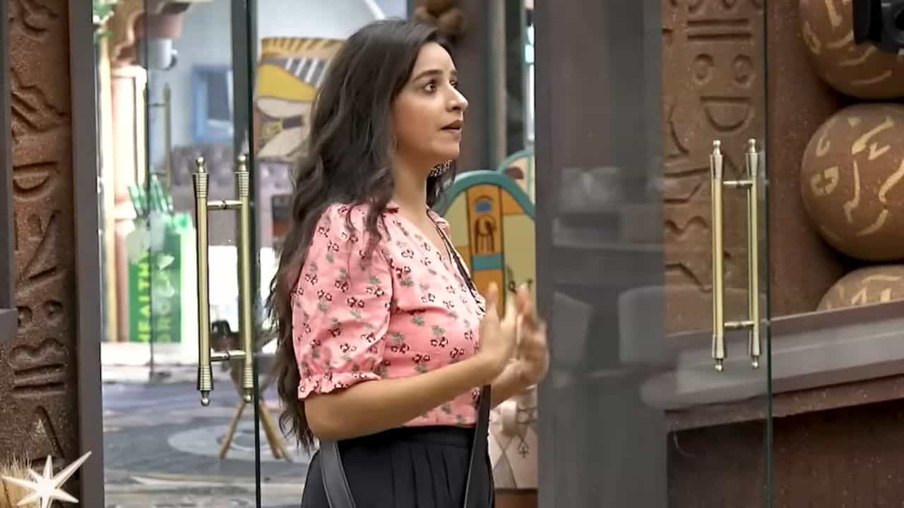 சாண்ட்ராவின் உண்மை முகம் தெரிந்ததும் கோபப்படும் திவ்யா... வைரலாகும் வீடியோ