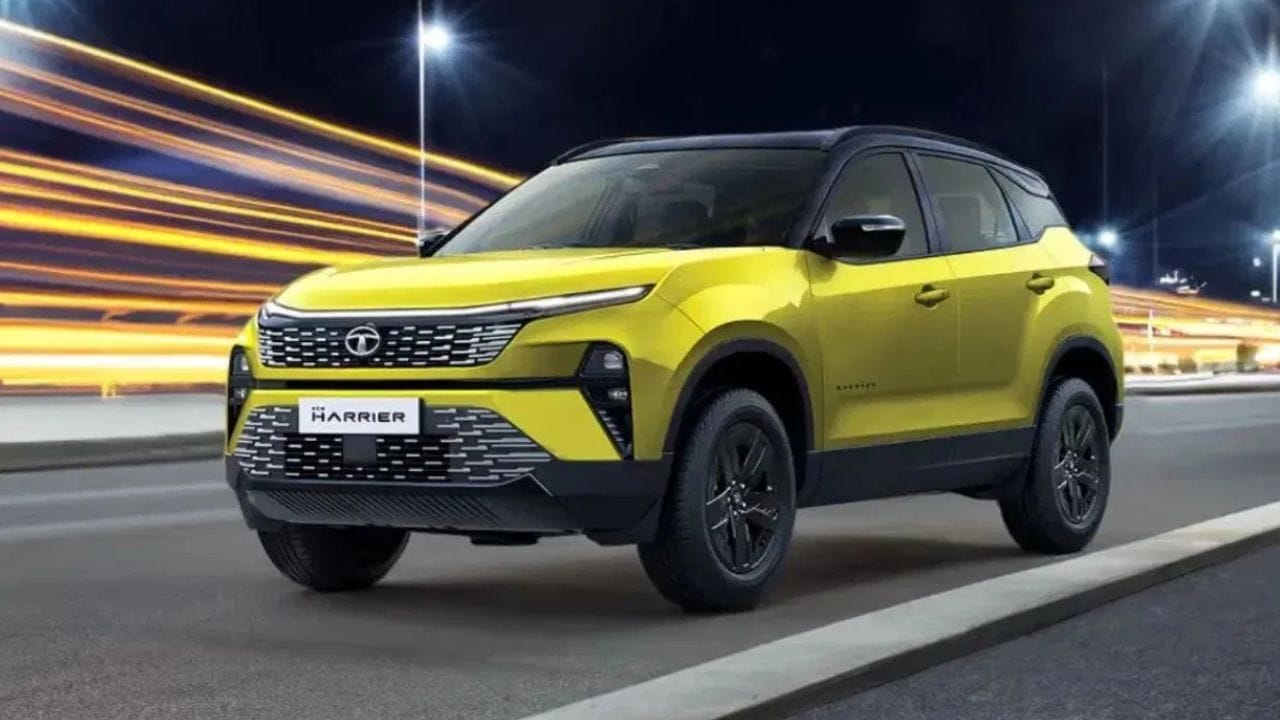 டாடா ஹாரியர் க்ரையோடெக் 2.0 லிட்டர் டர்போசார்ஜ்டு டீசல் எஞ்சின் மூலம் இயக்கப்படுகிறது. இந்த மாடல் 167 குதிரைத்திறன் மற்றும் 350 Nm டார்க்கை உற்பத்தி செய்கிறது. இந்த எஞ்சின் ஆறு வேக மேனுவல் டிரான்ஸ்மிஷனுடன் இணைக்கப்பட்டுள்ளது. இதன் விலை ₹12.89 லட்சம் (எக்ஸ்-ஷோரூம்).