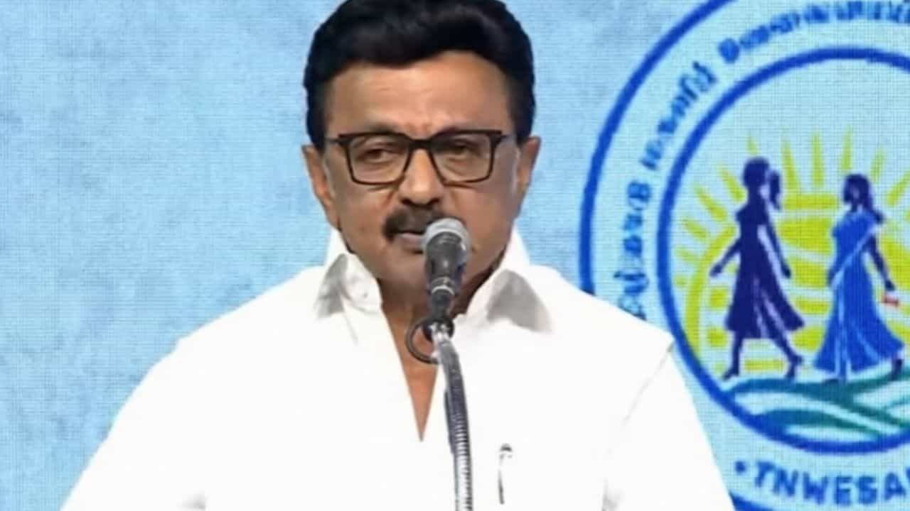 திமுக ஆட்சியில் பெண்கள் சுதந்திரத்துக்கு உரிய கட்டமைப்பு வழங்கப்படும்...முதல்வர் மு.க.ஸ்டாலின் உறுதி! திமுக ஆட்சியில் பெண்கள் சுதந்திரத்துக்கு உரிய கட்டமைப்பு வழங்கப்படும்...முதல்வர் மு.க.ஸ்டாலின் உறுதி!