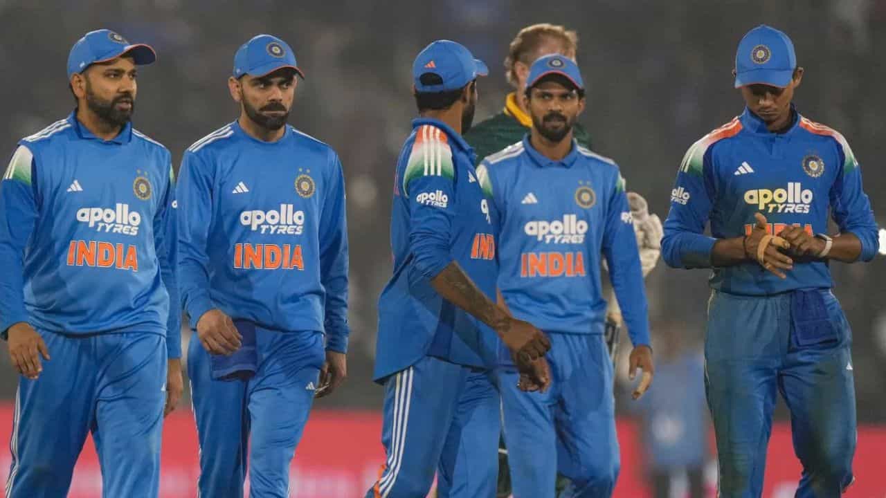 IND vs NZ 1st ODI: ரோஹித், கோலியை காண ஆவல்! 8 நிமிடங்களில் விற்றுத் தீர்ந்த டிக்கெட்டுகள்..!