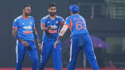 வெளியேறும் ஹர்திக்.. 4வது டி20யில் இந்திய அணி எப்படி?