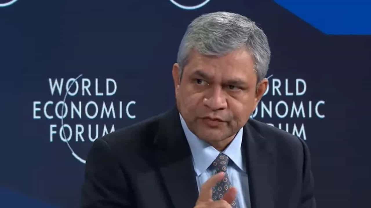 அப்ளிகேஷன் முதல் ஆற்றல் வரை - ஏஐ வளர்ச்சியில் இந்தியாவின் 5 அடுக்கு கட்டமைப்பு