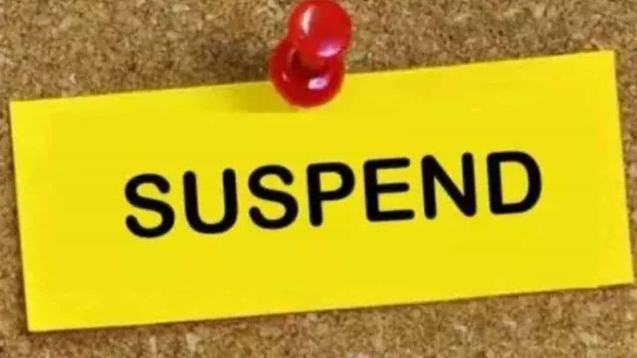 மின் இணைப்பு வழங்க வினோத லஞ்சம்...இளநிலை பொறியாளருக்கு ஆட்சியர் அடித்த ஆப்பு!