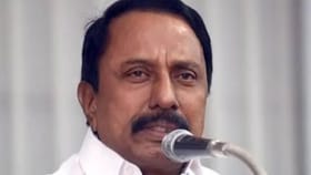அதிமுக எம்எல்ஏக்களுக்கு அமைச்சரவையில் இடம் வழங்கப்படுமா? கே.ஏ.செங்கோட்டையன் அளித்த பதில்!...