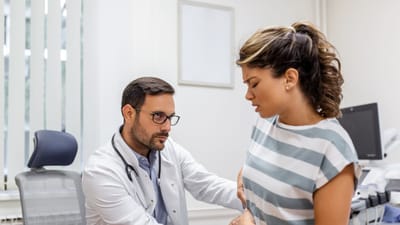 கை, கால்களில் இப்படியான மாற்றங்களா..? இது சிறுநீரக பாதிப்பு!