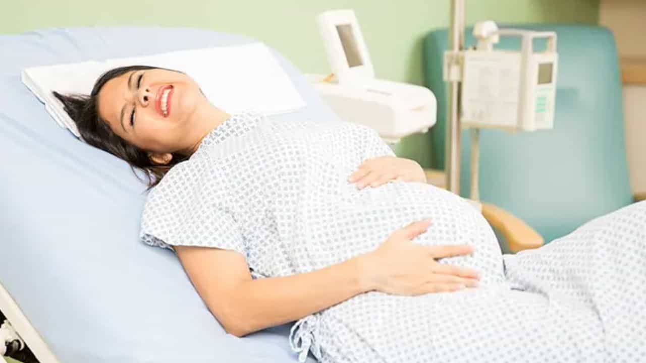 Labour Pain: கர்ப்பத்தின் கடைசி நாட்களில் கடுமையான முதுகுவலி? இது பிரசவத்தின் அறிகுறிகள்