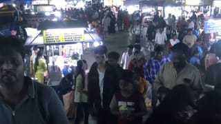 பொங்கல் பண்டிகையை முன்னிட்டு மெரினாவில் அலைமோதும் மக்கள் கூட்டம்!