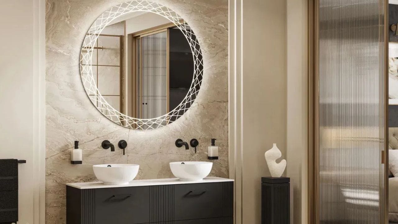 உடைந்த, விரிசல் அல்லது மிகவும் அழுக்கான கண்ணாடி அசுபமாகக் கருதப்படுகிறது. அத்தகைய கண்ணாடிகள் வீட்டில் மன அழுத்தம், எதிர்மறை மற்றும் மன அமைதியின்மையை அதிகரிக்கும் என்று நம்பப்படுகிறது. எனவே, குளியலறை கண்ணாடி எப்போதும் சுத்தமாகவும் நல்ல நிலையிலும் இருக்க வேண்டும். கண்ணாடி சேதமடைந்திருந்தால், உடனடியாக அதை மாற்றுவது நல்லது.