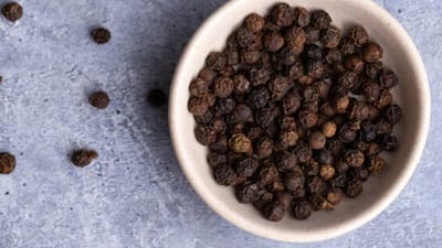 மிளகில் செய்யப்படும் கலப்படம்.. எளிதாக கண்டுபிடிக்க டிப்ஸ்