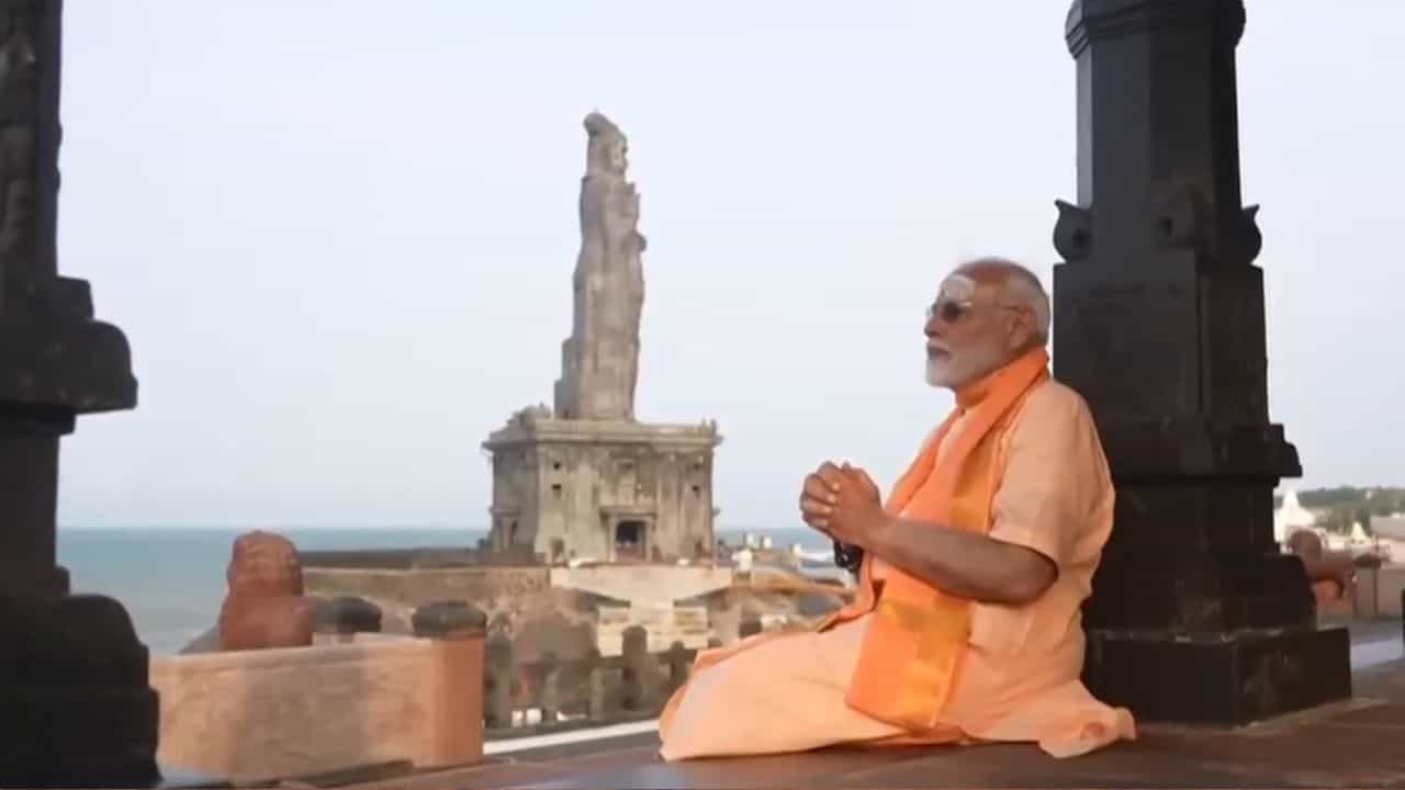 திருக்குறளை அனைவரும் படிக்க வேண்டும்.. திருவள்ளுவர் தினத்தில் பிரதமர் மோடி வேண்டுகோள்!!