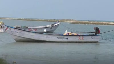 10 தமிழக மீனவர்களை சிறை பிடித்த இலங்கை கடற்படை!