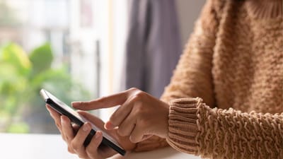 ஸ்மார்ட்போனை இரவும் பகலும் பயன்படுத்துகிறீர்களா? இவ்வளவு ஆபத்து!