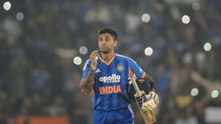 ICC T20I Rankings: டாப் 10க்குள் மீண்டும் வலம்.. டி20 தரவரிசையில் முன்னேற்றம் கண்ட சூர்யகுமார் யாதவ்..!