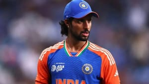 Tilak Varma Injury: இந்திய ரசிகர்களுக்கு அதிர்ச்சி! திலக் வர்மா திடீர் அறுவை சிகிச்சை.. உலகக் கோப்பையில் விளையாடுவாரா? Tilak Varma Injury: இந்திய ரசிகர்களுக்கு அதிர்ச்சி! திலக் வர்மா திடீர் அறுவை சிகிச்சை.. உலகக் கோப்பையில் விளையாடுவாரா?