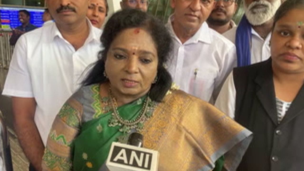 திமுகவின் பிரிவினைவாத மனப்பான்மை கண்டிக்கத்தக்கது.. தமிழிசை சௌந்தரராஜன் கருத்து! திமுகவின் பிரிவினைவாத மனப்பான்மை கண்டிக்கத்தக்கது.. தமிழிசை சௌந்தரராஜன் கருத்து!