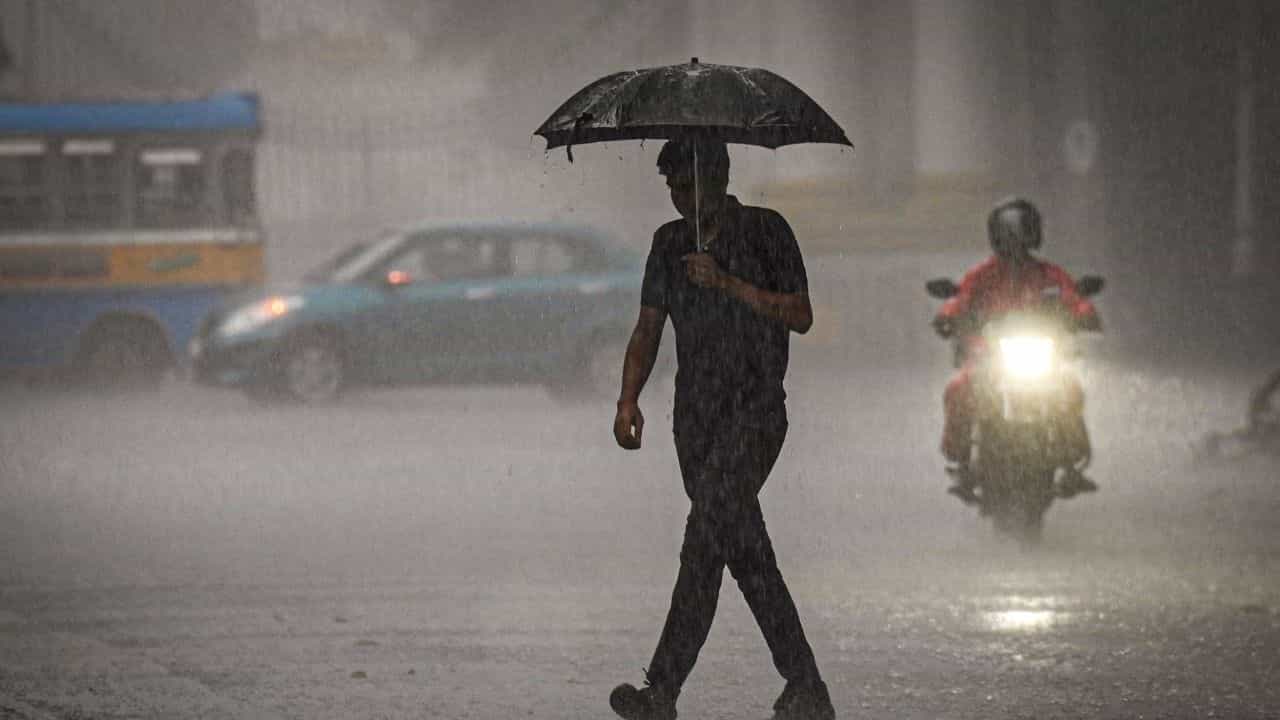 டெல்டா மாவட்டங்களில் கொட்டப்போகும் மழை.. இரண்டு மாவட்டங்களுக்கு ஆரஞ்சு அலர்ட் எச்சரிக்கை..