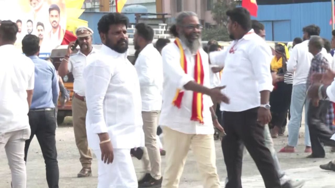 தவெகவின் செயல் வீரர்கள் ஆலோசனை கூட்டம் தவெகவின் செயல் வீரர்கள் ஆலோசனை கூட்டம்